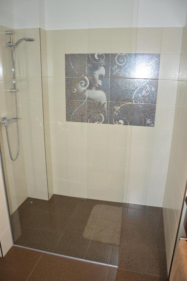 M2-Apartment Szombathely Exterior foto